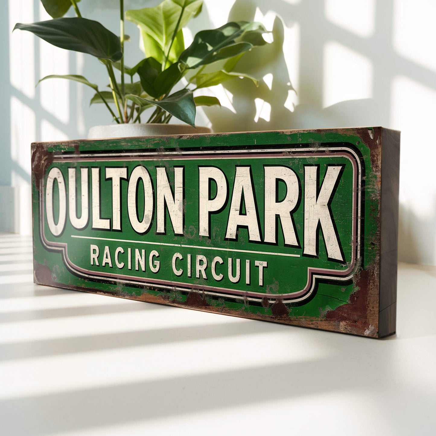 Oulton Park: Vintage Style Motor Circuit Tribute Sign